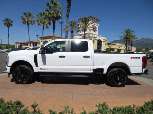 Oxford White 2026 Ford F-250 XL