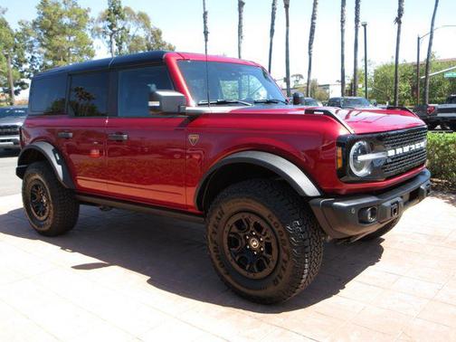 Ruby Red Metallic Tinted Clearcoat 2025 Ford Bronco Badlands