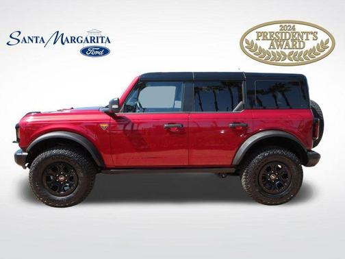 Ruby Red Metallic Tinted Clearcoat 2025 Ford Bronco Badlands