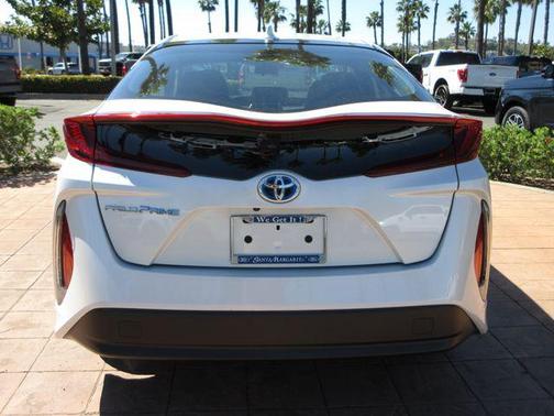 2021 Toyota Prius Prime LE