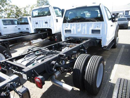 Oxford White 2025 Ford F-450 XL