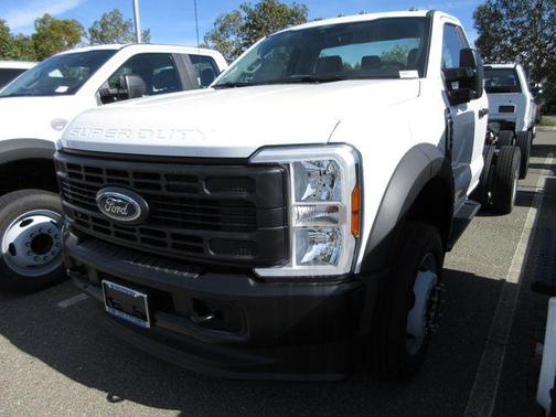 Oxford White 2025 Ford F-450 XL