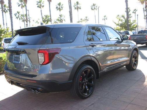 Carbonized Gray Metallic 2022 Ford Explorer ST