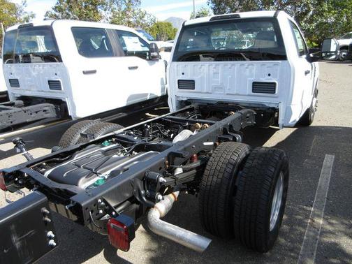 Oxford White 2026 Ford F-350 XL