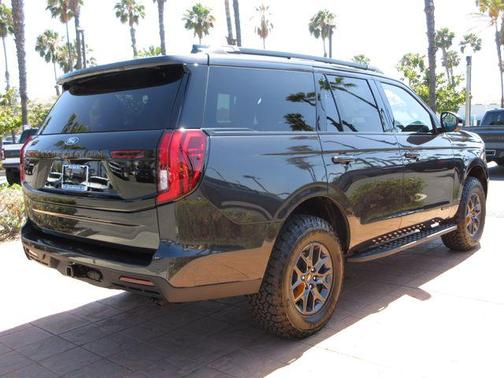 Dark Matter Gray Metallic 2026 Ford Expedition Tremor