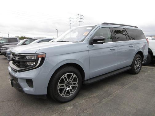 Glacier Gray Metallic TriCoat 2025 Ford Expedition Max Active