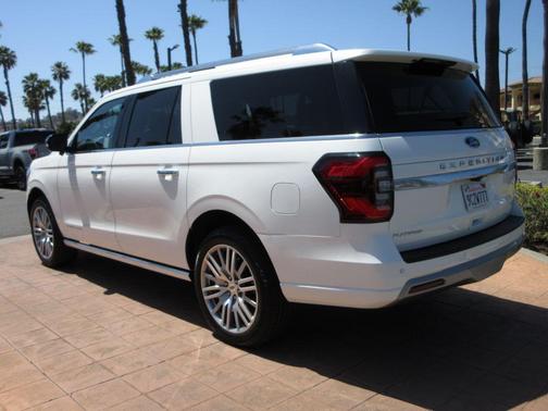 Star White Metallic Tri-Coat 2022 Ford Expedition Max Platinum