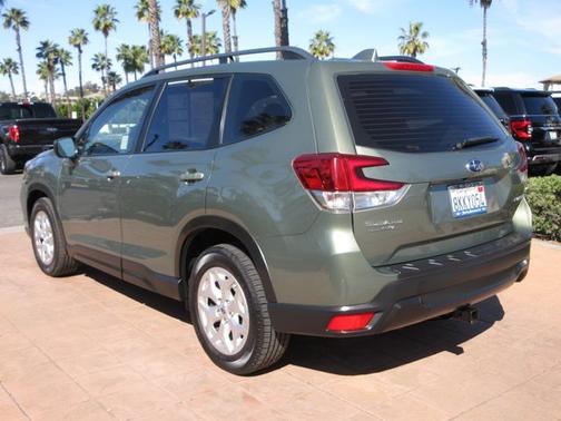 2019 Subaru Forester BASE