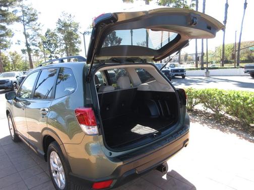 2019 Subaru Forester BASE