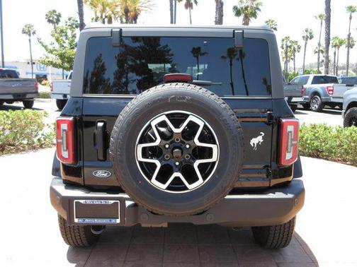 Shadow Black 2026 Ford Bronco Outer Banks