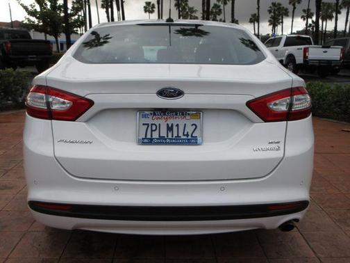 2016 Ford Fusion Hybrid SE