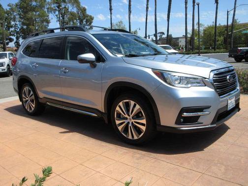 Ice Silver Metallic 2021 Subaru Ascent Limited 8-Passenger