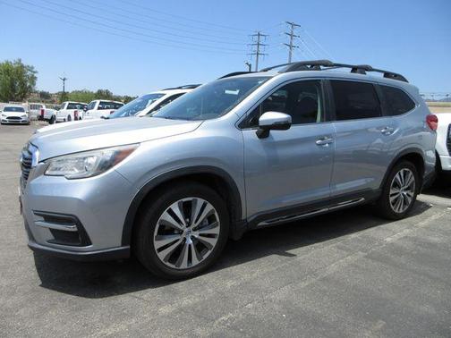 Ice Silver Metallic 2021 Subaru Ascent Limited 8-Passenger