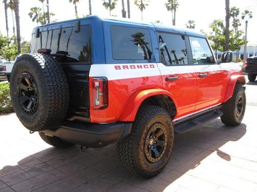 Oxford White 2026 Ford Bronco Stroppe Edition