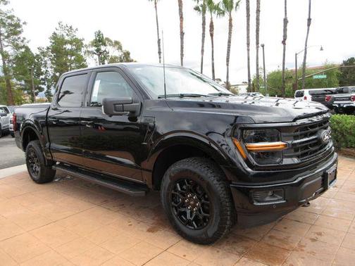 Agate Black Metallic 2026 Ford F-150 XLT
