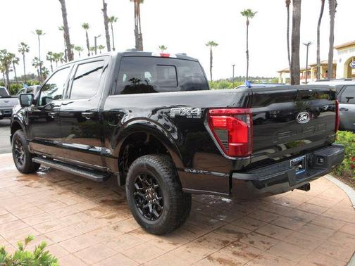 Agate Black Metallic 2026 Ford F-150 XLT
