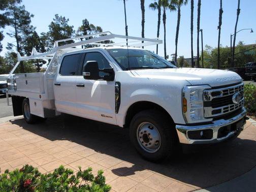 Oxford White 2026 Ford F-350 XL