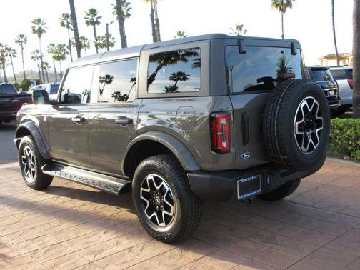 Marsh Gray 2026 Ford Bronco Outer Banks