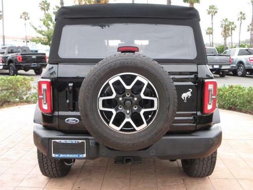 Shadow Black 2022 Ford Bronco Outer Banks