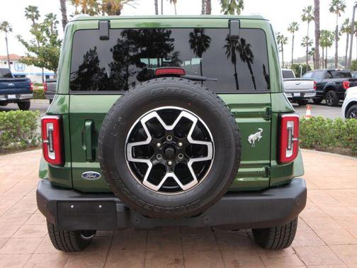 Green Metallic 2025 Ford Bronco Outer Banks