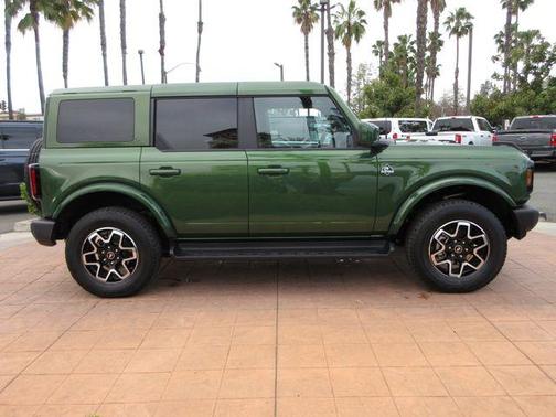 Green Metallic 2025 Ford Bronco Outer Banks