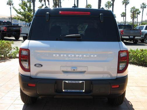 Space White Metallic 2026 Ford Bronco Sport Outer Banks