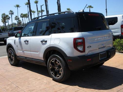 Space White Metallic 2026 Ford Bronco Sport Outer Banks
