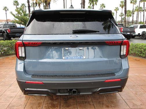 Vapor Blue Metallic 2026 Ford Explorer ST-Line