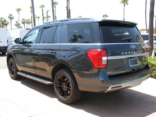2022 Ford Expedition XLT