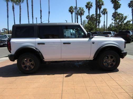 Oxford White 2026 Ford Bronco Big Bend