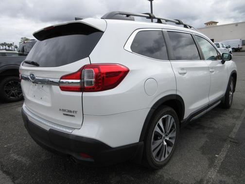 2020 Subaru Ascent LIMITED 8-PASSENGER
