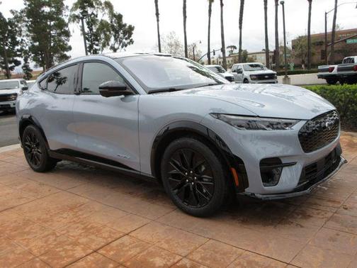 Glacier Gray Metallic TriCoat 2026 Ford Mustang Mach-E Premium