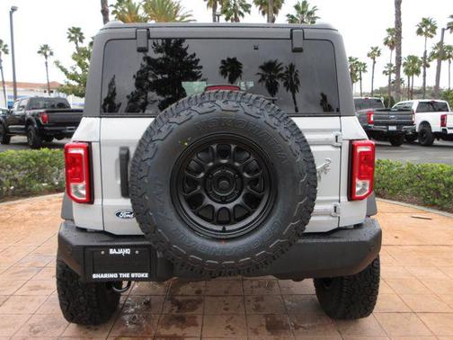 Avalanche Gray 2026 Ford Bronco Big Bend