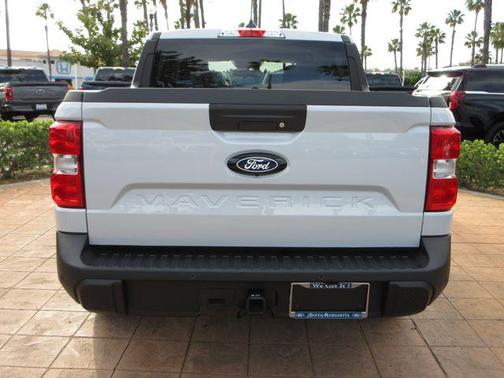 Space White Metallic 2026 Ford Maverick XLT