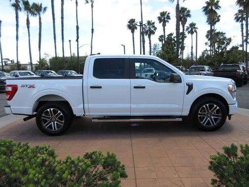 Oxford White 2022 Ford F-150 XL