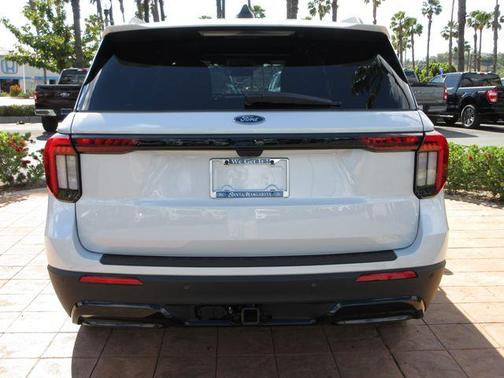 Space White Metallic 2026 Ford Explorer ST-Line