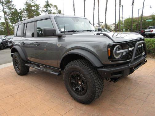 Carbonized Gray Metallic 2024 Ford Bronco Wildtrak