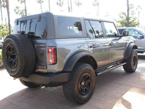 Carbonized Gray Metallic 2024 Ford Bronco Wildtrak