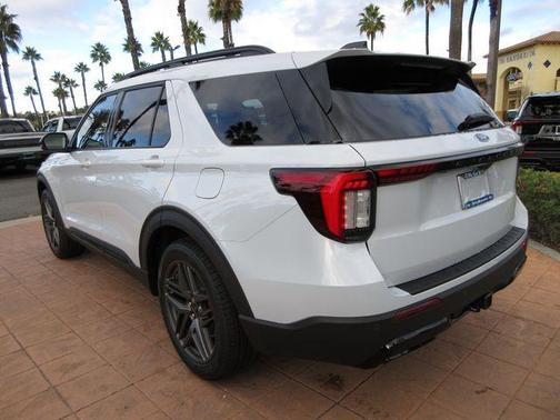 Space White Metallic 2026 Ford Explorer ST-Line