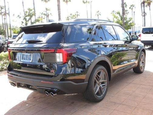 Agate Black Metallic 2026 Ford Explorer ST
