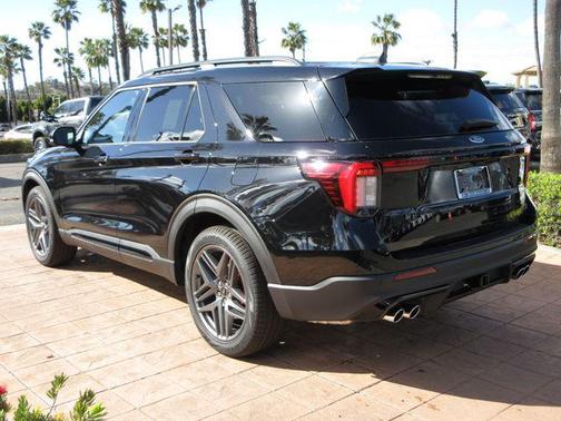 Agate Black Metallic 2026 Ford Explorer ST