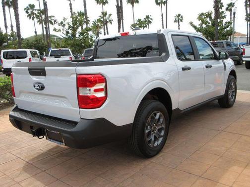 White Metallic 2026 Ford Maverick XLT