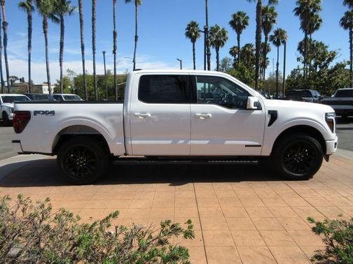 Star White Metallic Tri-Coat 2026 Ford F-150 Lariat