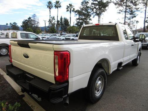 Oxford White 2026 Ford F-250 XL