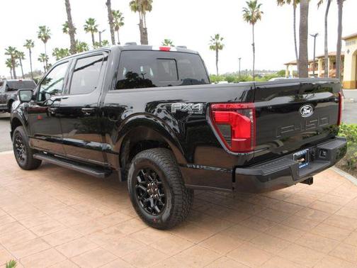 Agate Black Metallic 2026 Ford F-150 XLT