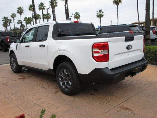 Oxford White 2026 Ford Maverick XLT
