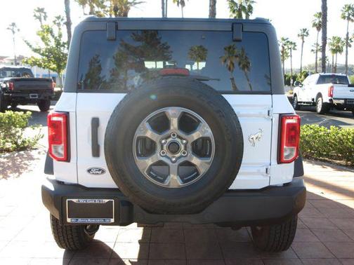 Oxford White 2026 Ford Bronco Big Bend