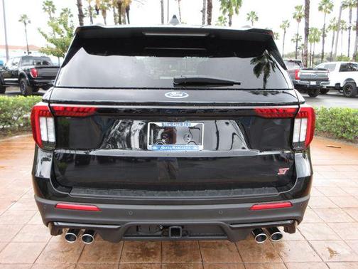 Agate Black Metallic 2026 Ford Explorer ST