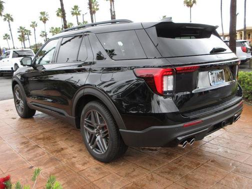 Agate Black Metallic 2026 Ford Explorer ST