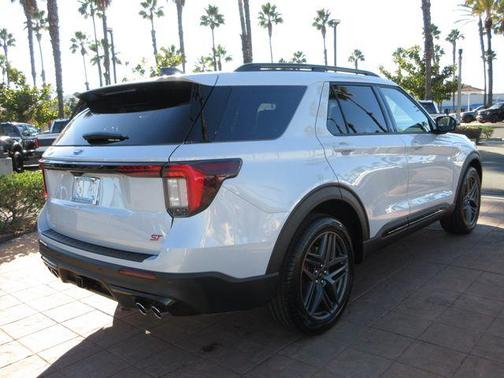 Space White Metallic 2026 Ford Explorer ST
